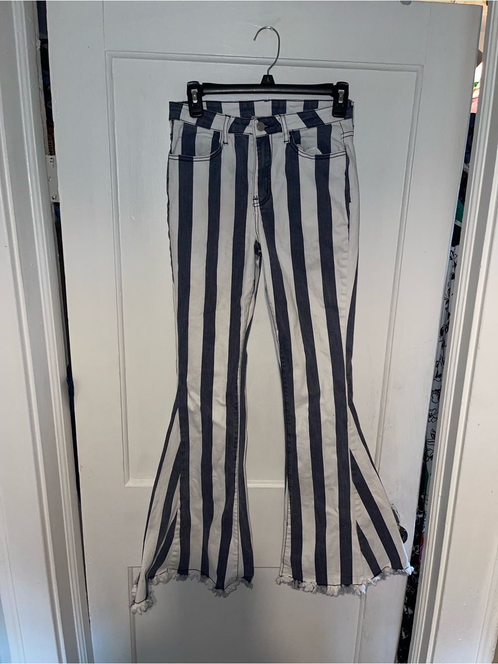 Saints & Hearts Striped High-Waist Flared White & Navy Jeans - Sz Small